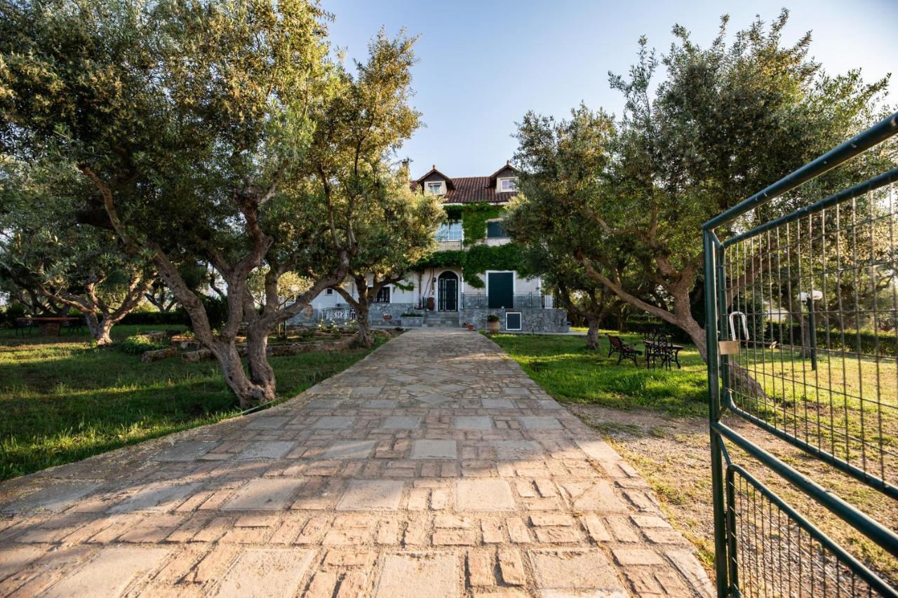 Villa Georgina B&B Katákolo Kültér fotó